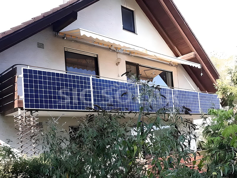 2,5-kW-Solarbalkonhalterung in Dänemark
