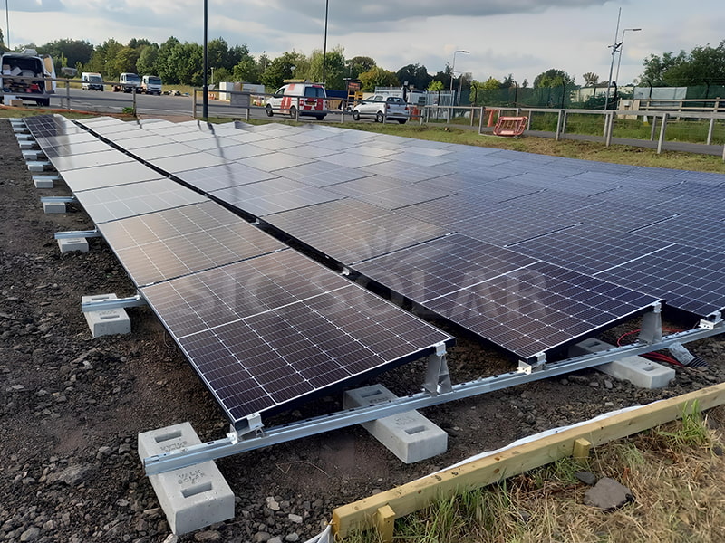 80-kW-Solar-Vorschaltgerät für Boden- und Flachdachmontage in Großbritannien