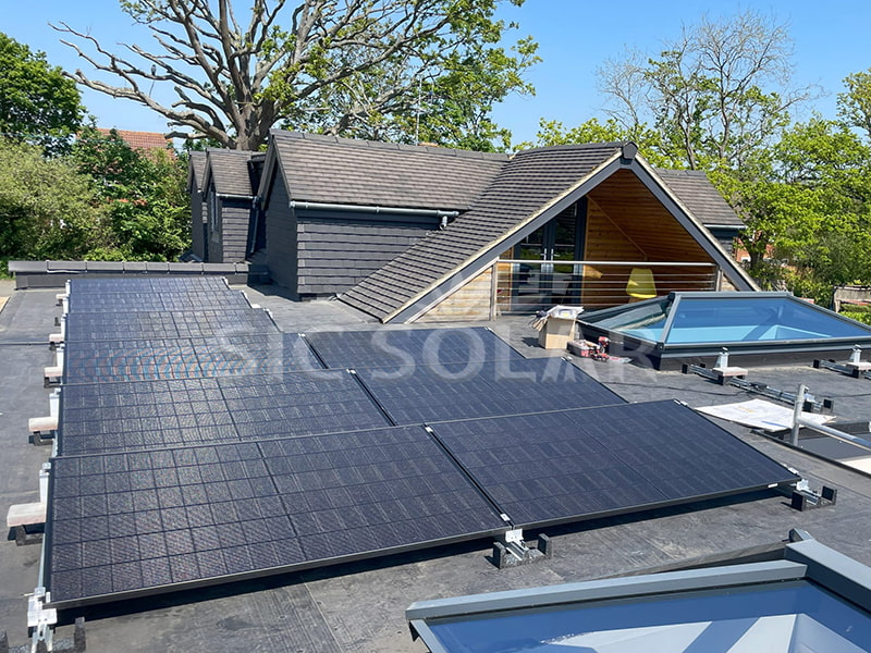 10-kW-Flachdachmontage mit Vorschaltgerät in England