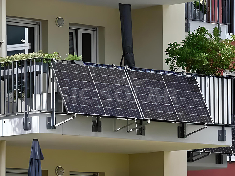 2-kW-Balkon-Solarhalterung in Irland