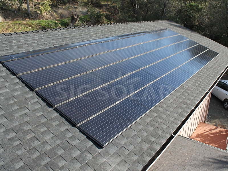 30-kW-Solaranlage mit Asphaltziegeldach in Südafrika