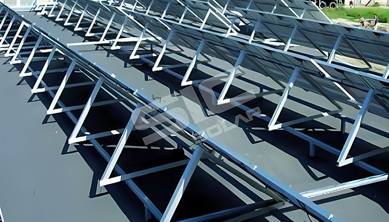 SIC SOLAR hat 1,6-MW-Freiflächenprojekte in Südafrika gewonnen